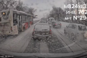 Во Владимире решившего прокатиться по встречке водителя автобуса №29 лишат прав
