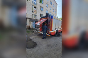 Во Владимирской области на пожаре эвакуировали 12 взрослых и 8 детей