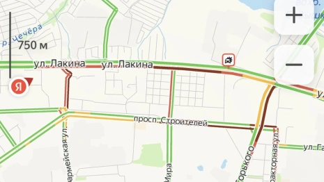 Проспект строителей во Владимире встал в мертвой пробке