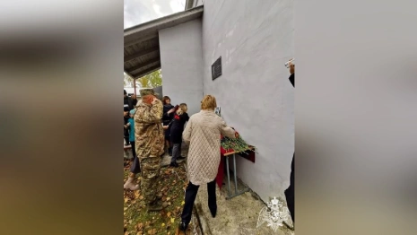 Во Владимирской области увековечили память погибшего при спецоперации офицера