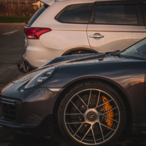 Во Владимирской области самую дорогую машину выставили на продажу за 15 млн рублей