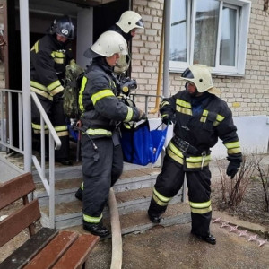 Во Владимирской области на пожаре спасли двоих человек