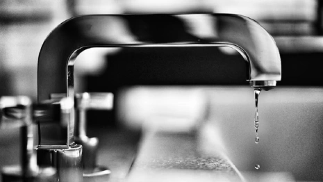 Жители владимирского поселка на четыре дня остались без холодной воды