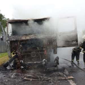 На трассе М-7 Волга под Петушками сгорел самосвал
