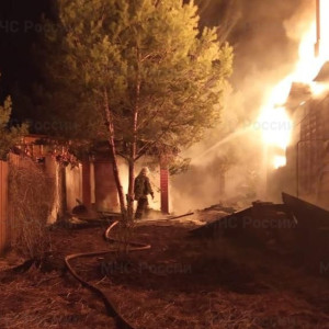 Во Владимирской области сгорел дом в 120 квадратных метров