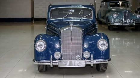 Во Владимире на продажу выставили 72-летний Mercedes