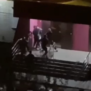 В Камешково толпа мужчин устроила массовую драку у хостела