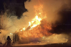 В селе под Муромом загорелся частный дом с 3 детьми внутри