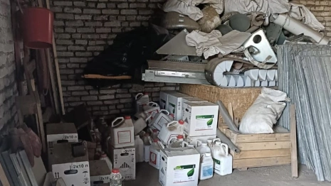В Юрьев-Польском районе ферма попалась на хранении пестицидов рядом с урожаем