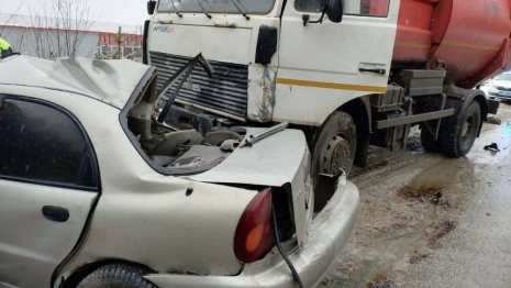 В ДТП с легковушкой и автоцистерной в Ковровском районе погибли 2 человека