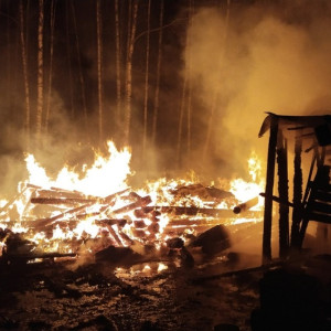 Появились фото смертельного пожара на производстве под Гусь-Хрустальным