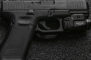 В Коврове мужчина выстрелил в полицейского и приставов из аэрозольного пистолета