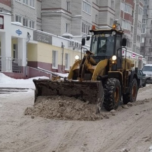 Владимирских автомобилистов попросили убрать машины с 6 улиц на ночь