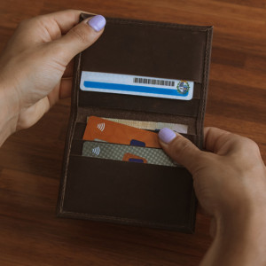 У владимирской автомобилистки арестовали иномарку за кредиты в 370 тысяч в разных банках