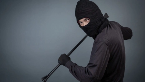 Во Владимире сбежавший из «рехаба» мужчина попытался ограбить квартиру