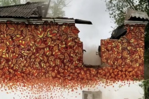 «Работа была обречена». Мишкин высказался о сносе дома с его граффити во Владимире