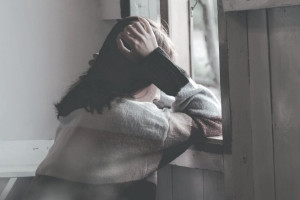 Во Владимирской области отчим 14 лет подряд развращал падчерицу и снимал это на видео