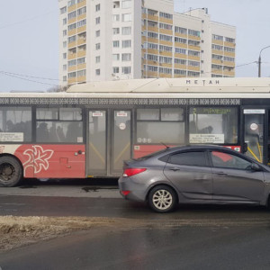 Во Владимире «Волгабас» столкнулся с легковушкой