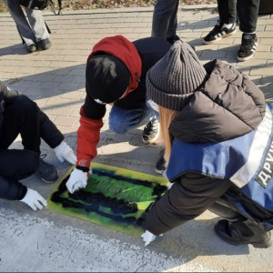 В Гороховце сотрудники ГИБДД разрисовали тротуары