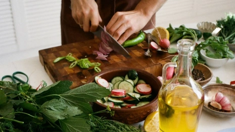 Суп с котом, а окрошка – с кефиром и килькой