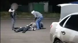 В Муроме посетитель ночного клуба жестоко избил мужчину кулаками и битой