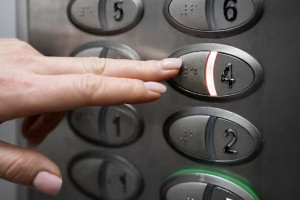 В Вязниках через суд заменили лифты в многоэтажке