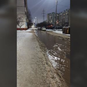 Одна из улиц во Владимире превратилась в грязную реку