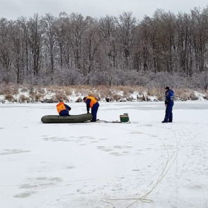 Во Владимирской области из-под льда достали тело рыбака