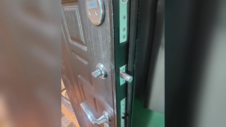 В Коврове спасатели вызволили пережившую инсульт женщину из запертой квартиры