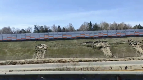 Во Владимире на трассе М-12 в районе Мостостроя «поплыли» склоны