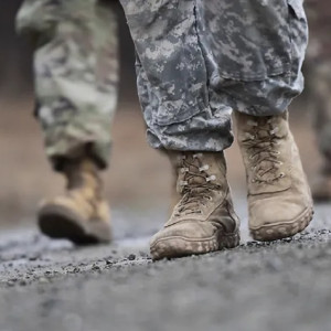 Сенатор рассказал об участии срочников в контактных боях