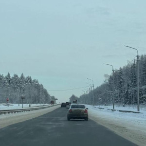 Двое парней пострадали во влетевшем в опору моста внедорожнике в Александрове