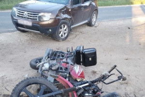 Во Владимирской области мотоциклист врезался в иномарку