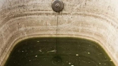 Во Владимире 6-летний ребенок упал в выгребную яму