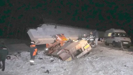 Водителя фуры будут судить за гибель четырех человек в ДТП с бетонной балкой под Суздалем