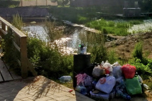 Жители Суздаля возмутились горами мусора после праздников