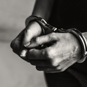 Жителя Владимирской области приговорили к 7,5 годам колонии за убийство приятеля в СНТ