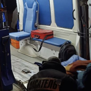 Владимирские спасатели помогли медикам транспортировать женщину