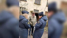 Во Влвдимире пожилого мужчину принудительно выселили из аварийного дома
