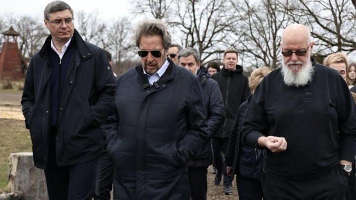 Владимирский губернатор обсудил переселение 50 семей из ЮАР с отцом Илона Маска