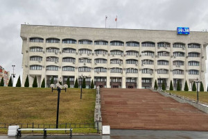 Во Владимире у Белого дома поставят шлагбаумы