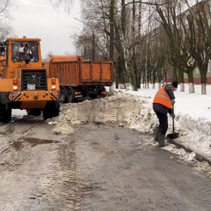 Владимирских автомобилистов призвали убрать машины с 17 улиц
