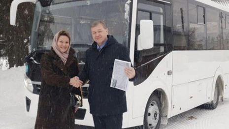 В Камешковский район приехали 4 новых ГАЗели и 2 ПАЗа