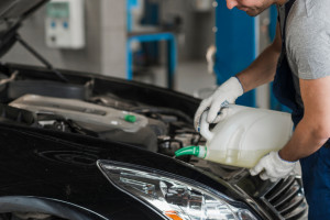 Во Владимире производили опасную незамерзайку