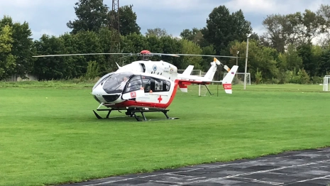 В Александрове на стадионе приземлился московский медицинский вертолет