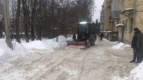 Владимирских водителей попросили убрать машины с 12 улиц на ночь