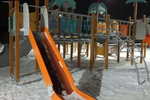 Жители Юрьевца пожаловались на опасные горки в новом сквере на Всесвятской