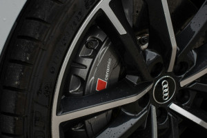 В Александрове у любительницы пьяной езды отобрали Audi