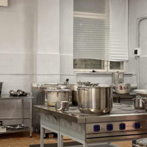 В трех школах Гусь-Хрустального обновили пищеблоки