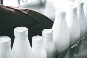 Россия ограничила ввоз молочной продукции от двух производителей из Азербайджана